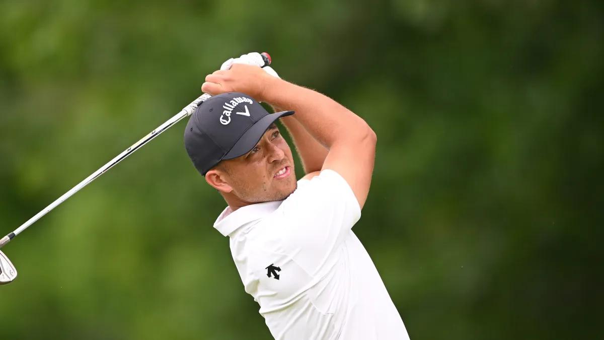 Xander Schauffele playing golf